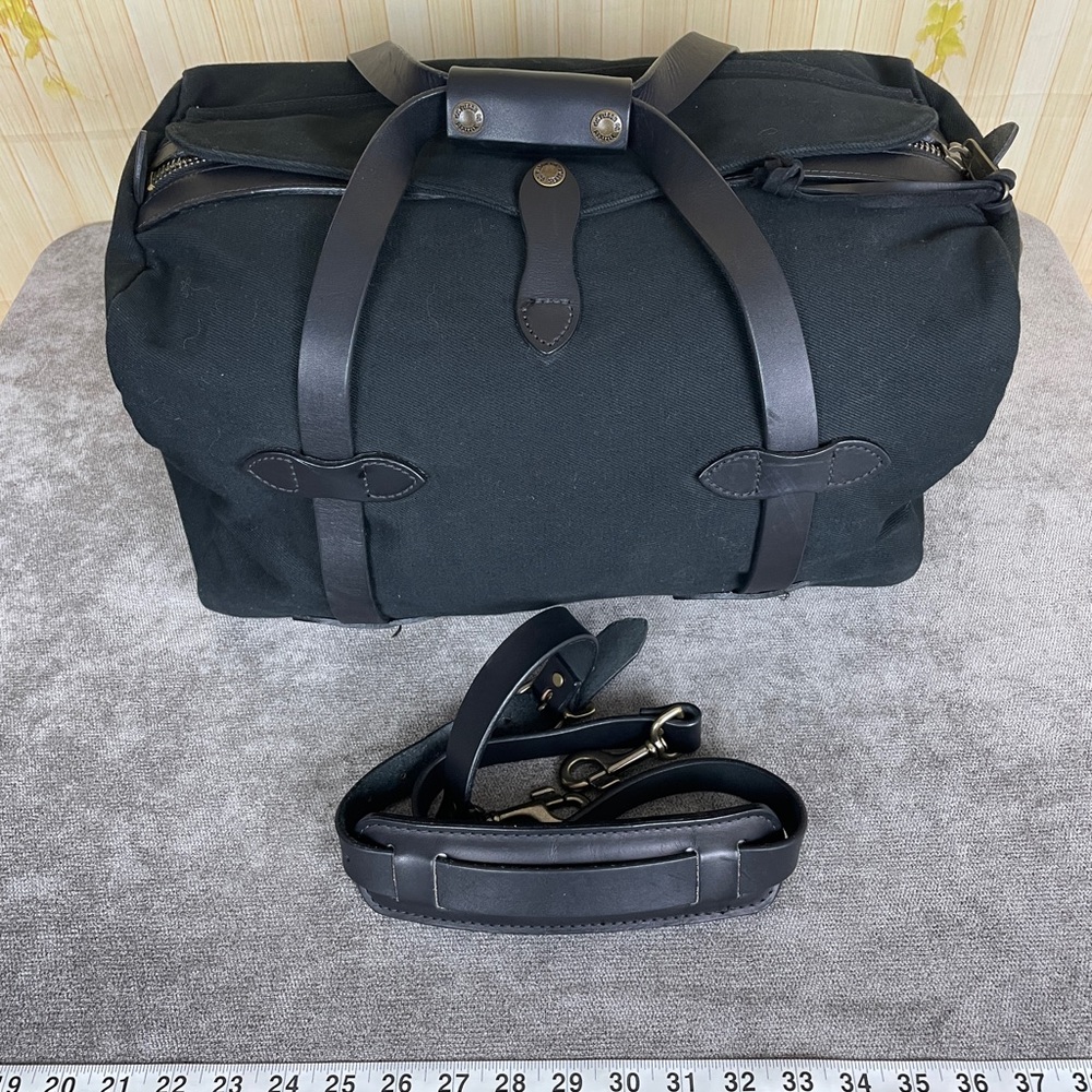 Filson Small Duffle Bag - Black